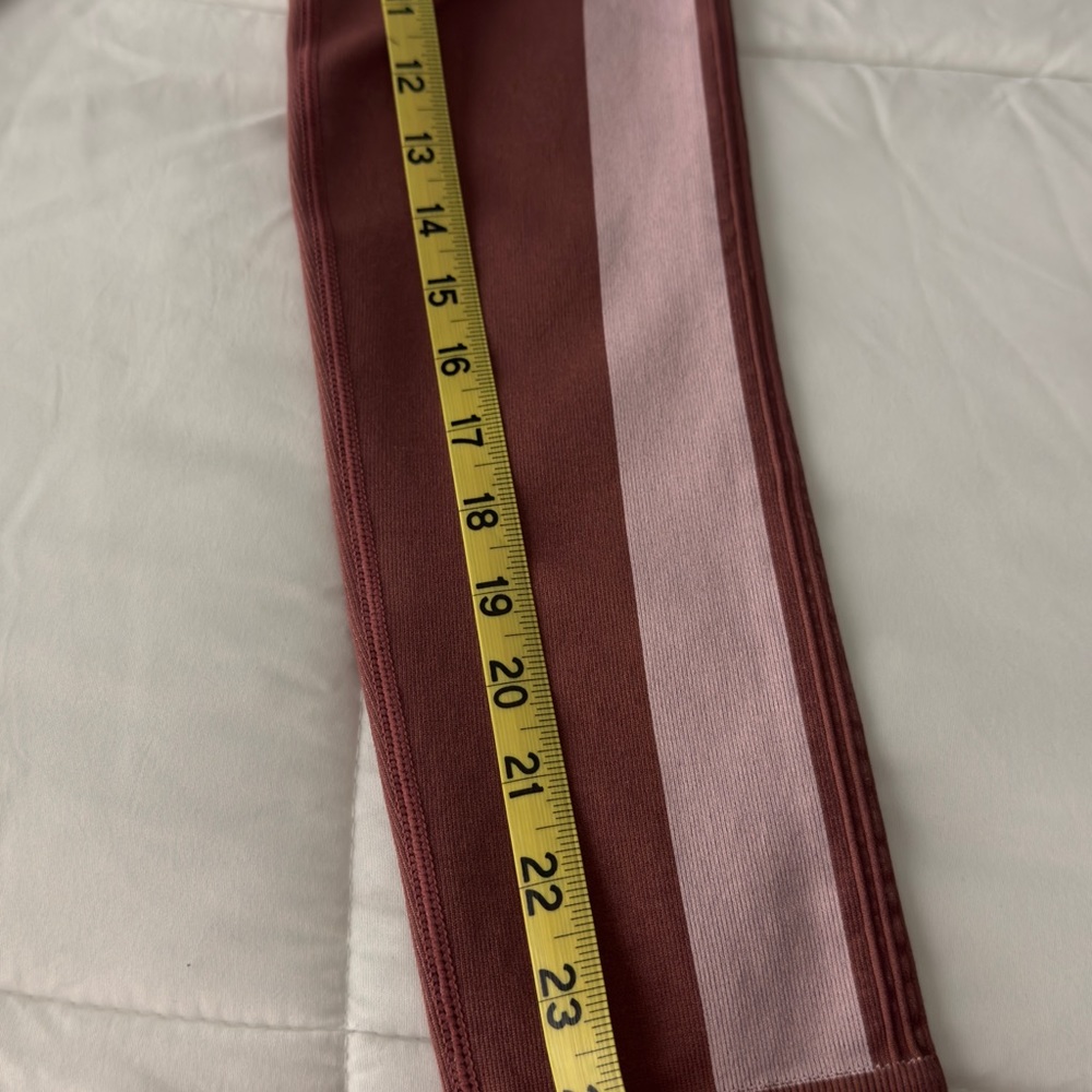 Fabletics leggings/tights - Picture 2 of 5